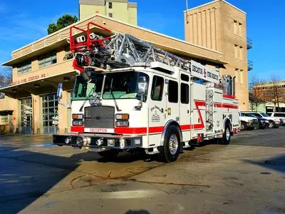 2019 E-1 Quint with 100' Ladder