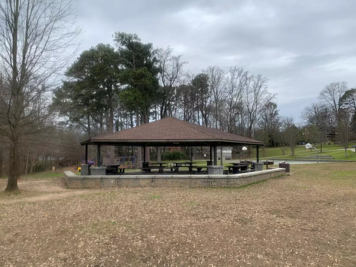 Glenlake Pavilion